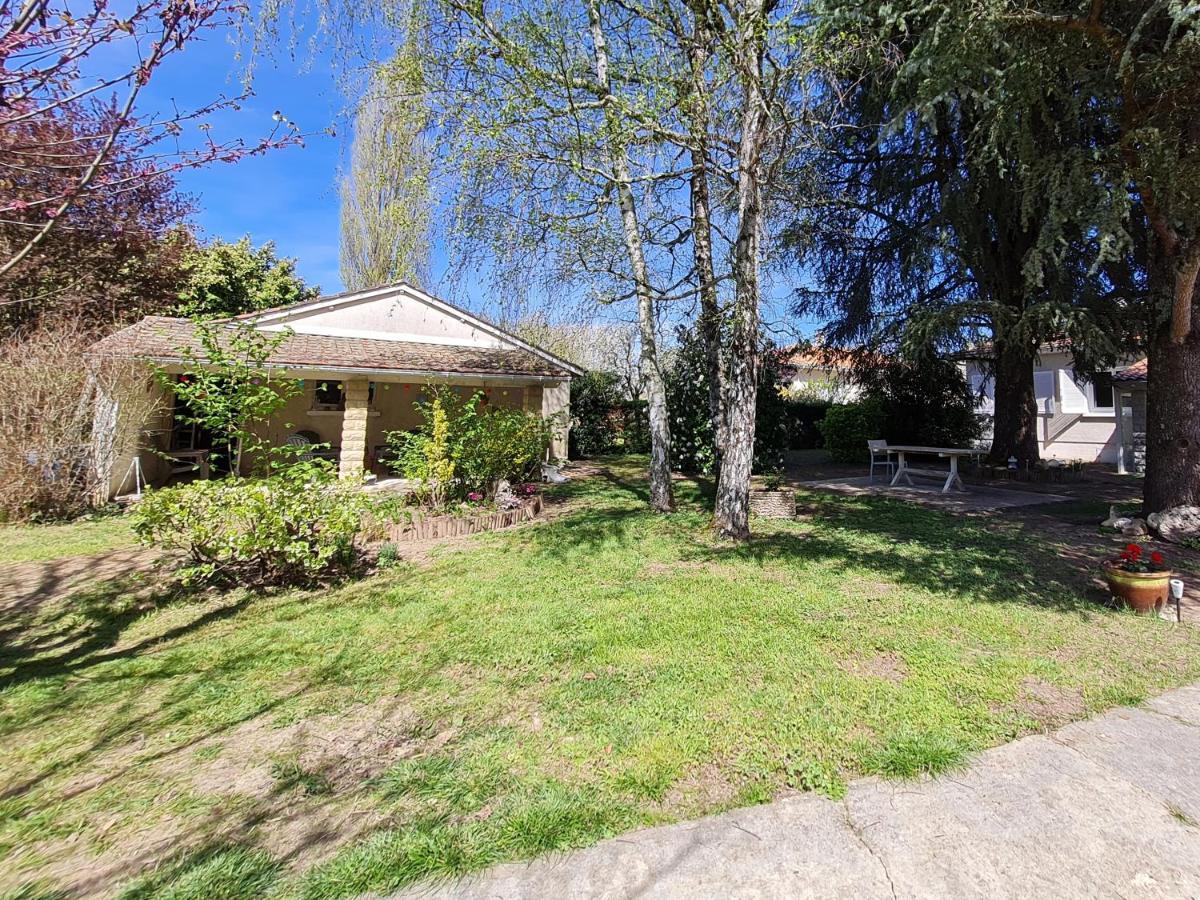 Les Cedres Bleus Bed & Breakfast Saint-Medard-de-Mussidan Luaran gambar