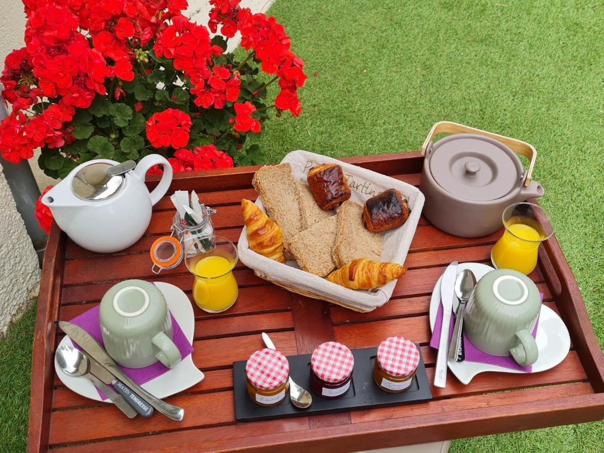 Les Cedres Bleus Bed & Breakfast Saint-Medard-de-Mussidan Luaran gambar